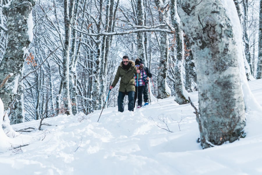cosa fare in montagna in inverno ciaspolare in abruzzo
